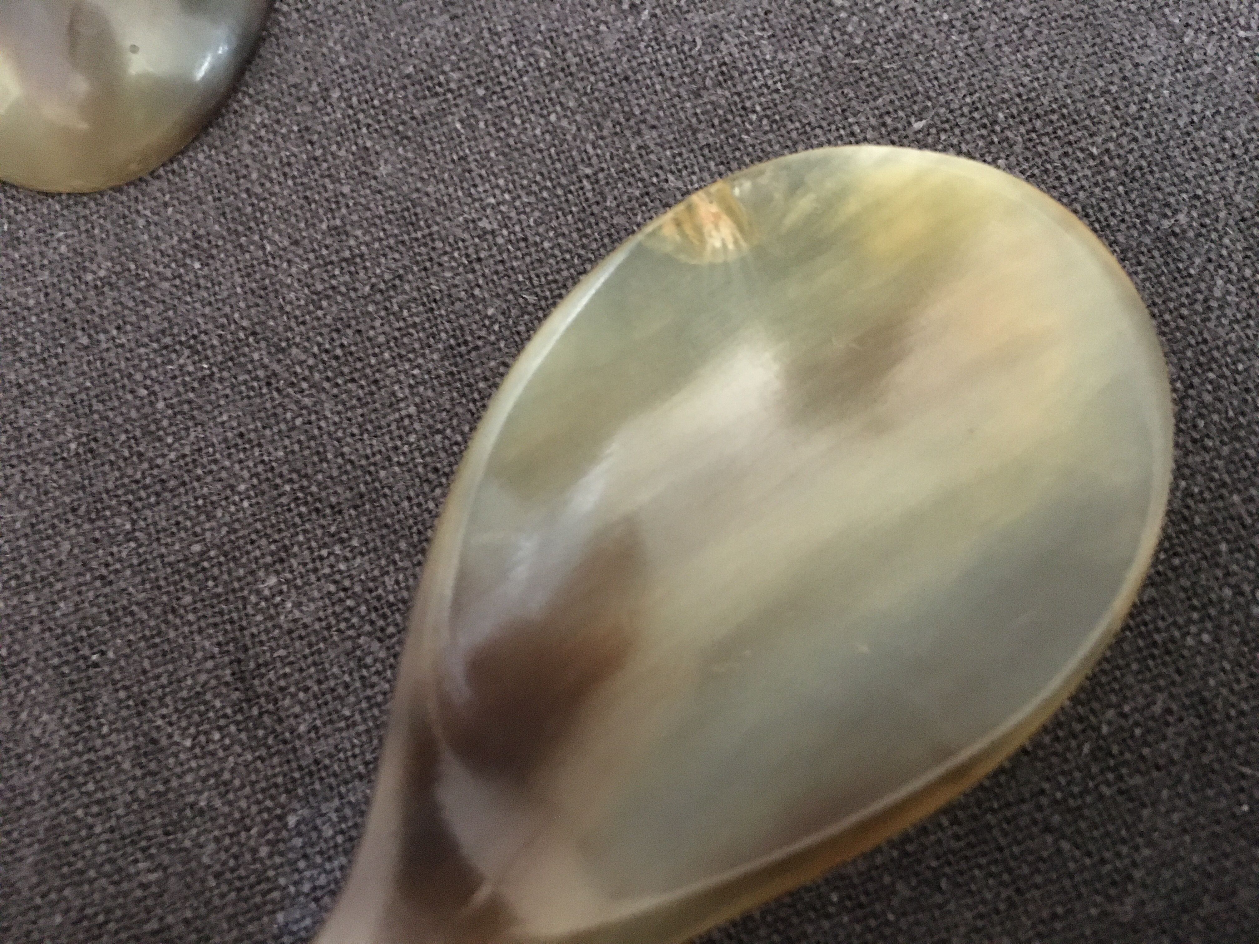 Set of 7 horn and wood spoons