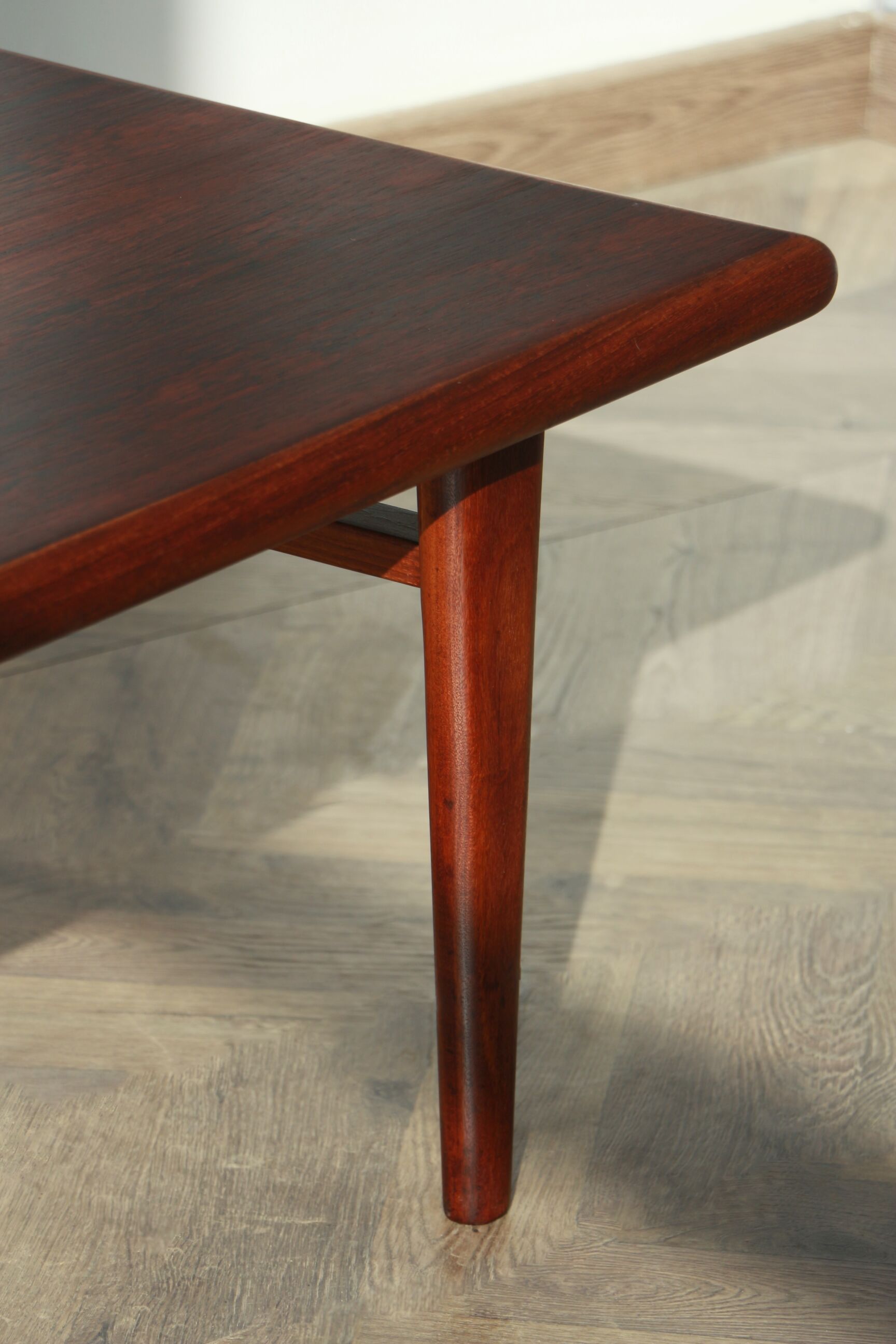 Coffee table - Rosewood and Solid Teak