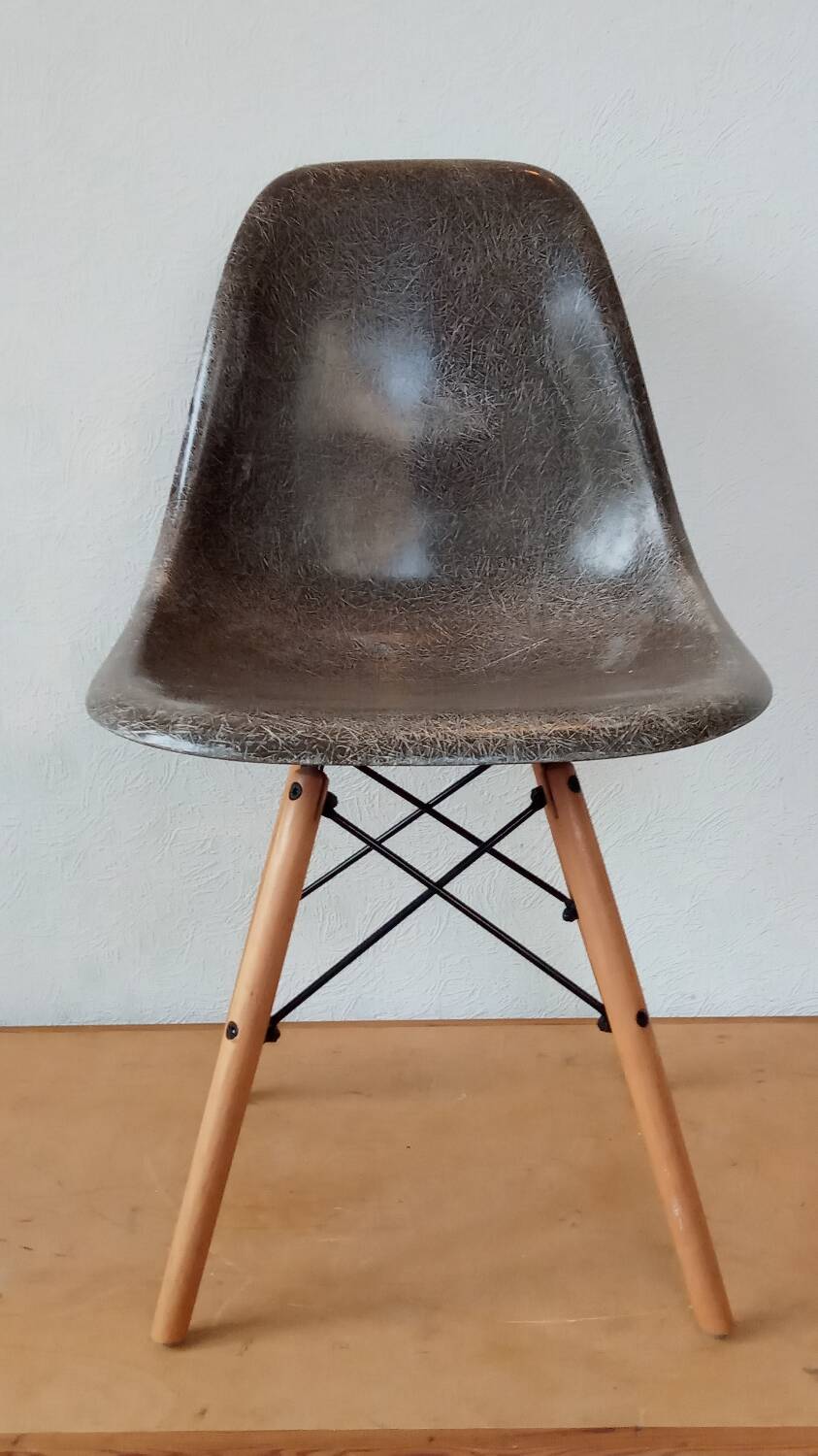 Eames DSW chair for Herman Miller