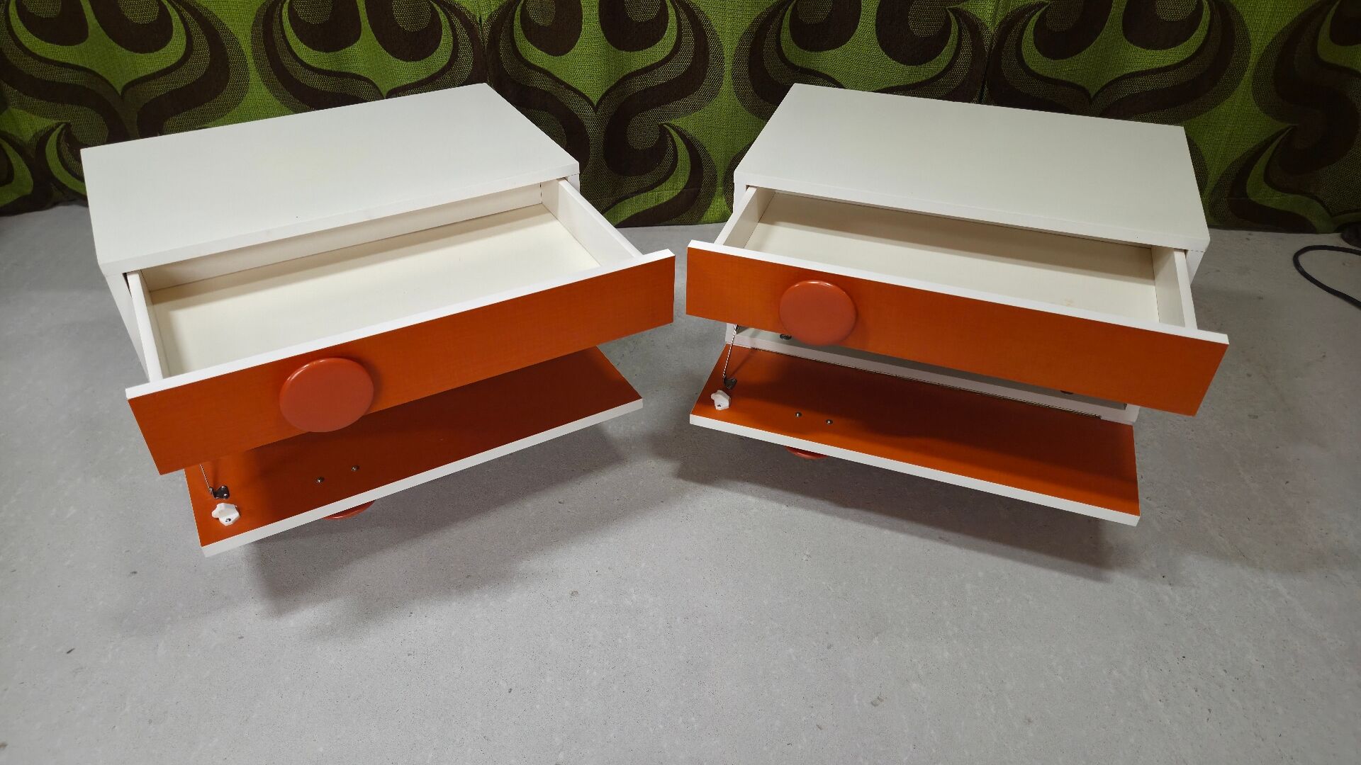 Modular low enfilade Space-Age