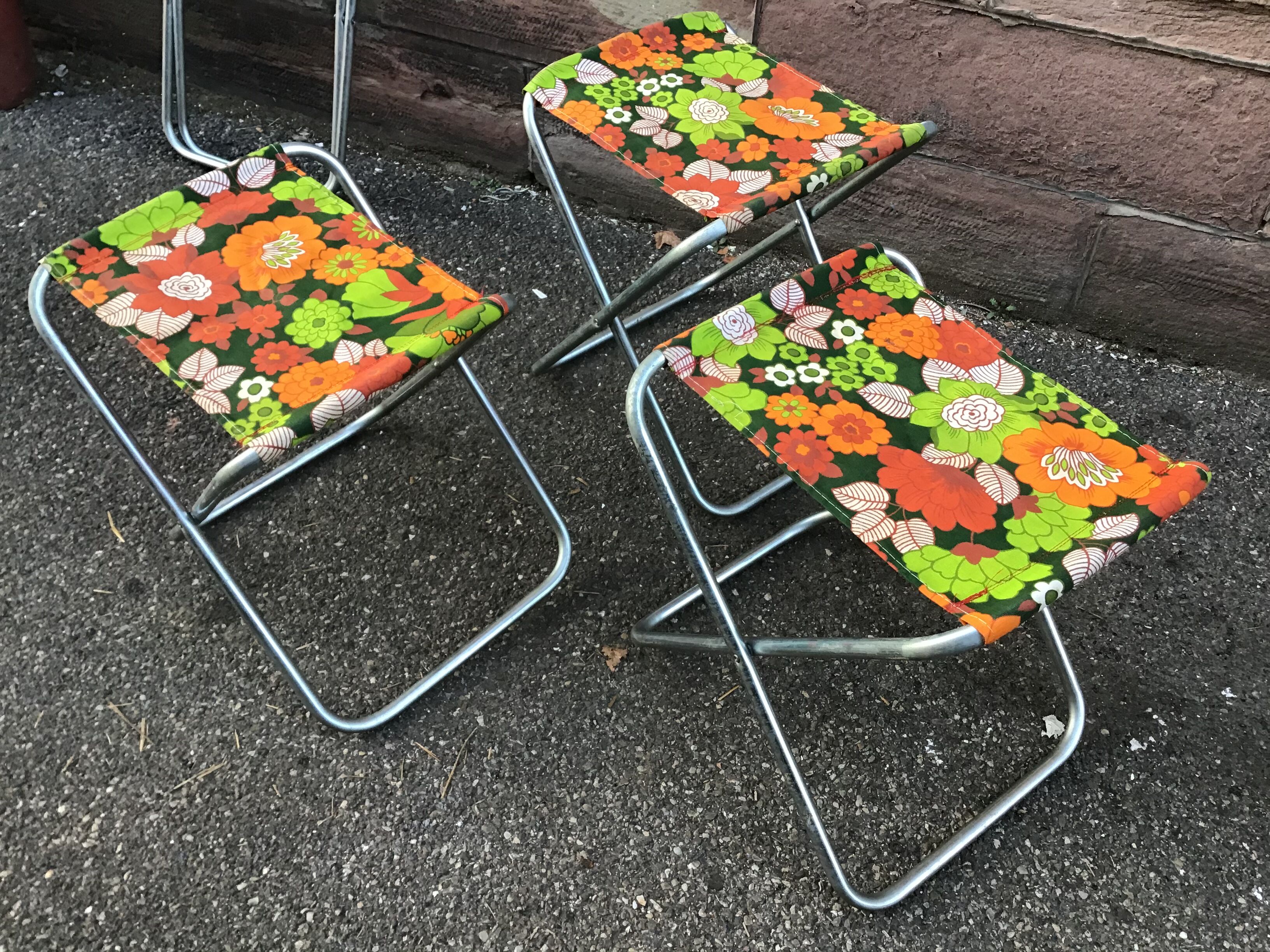 Seat stool vintage camping folding peach of the 60s/70s