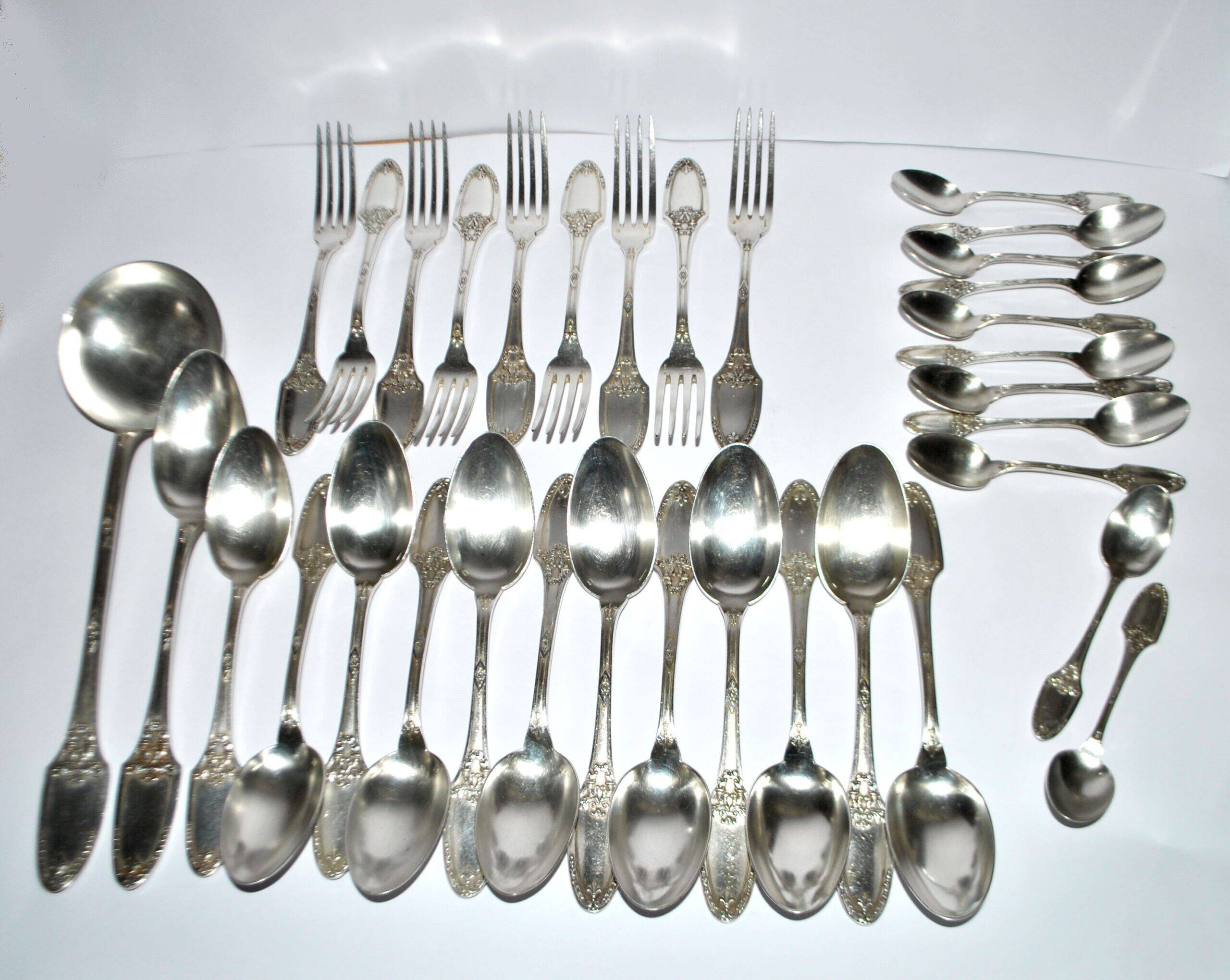 Boulenger household items 34 place settings Empire Marie-Louise 12 soup spoons 9 forks 11 dessert spoons