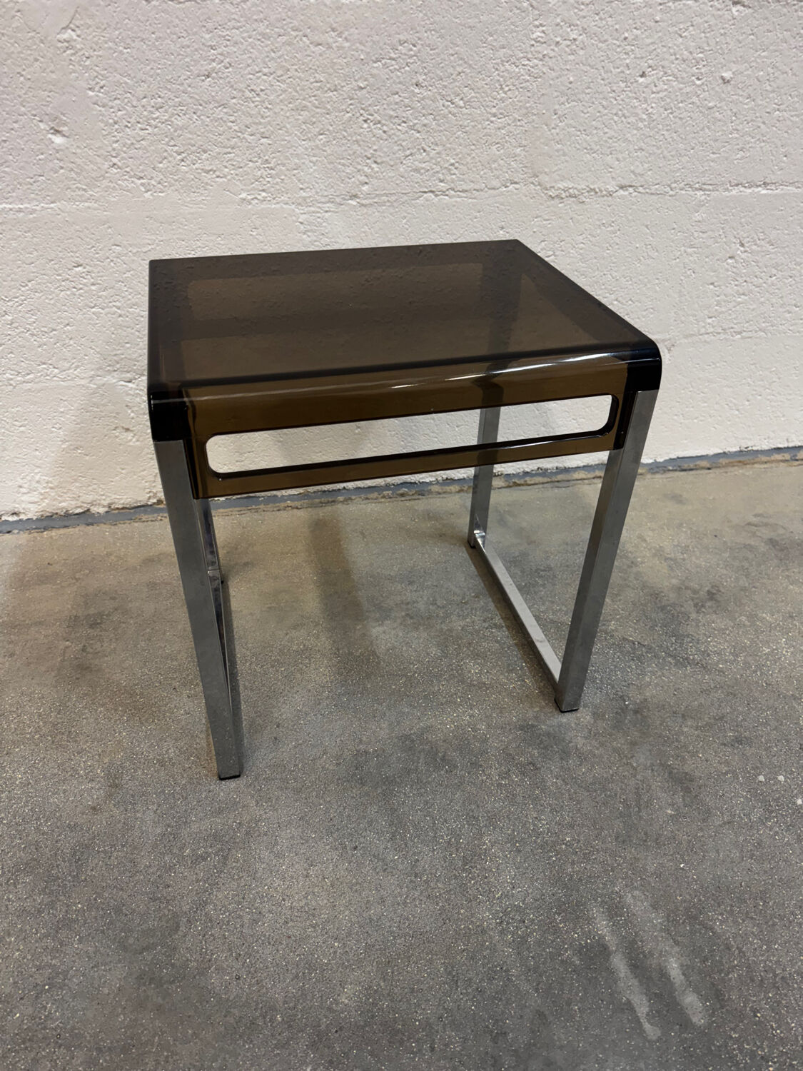 Table d'appoint attribué à Marc Berthier années 70