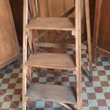 Escabeau ancien en bois