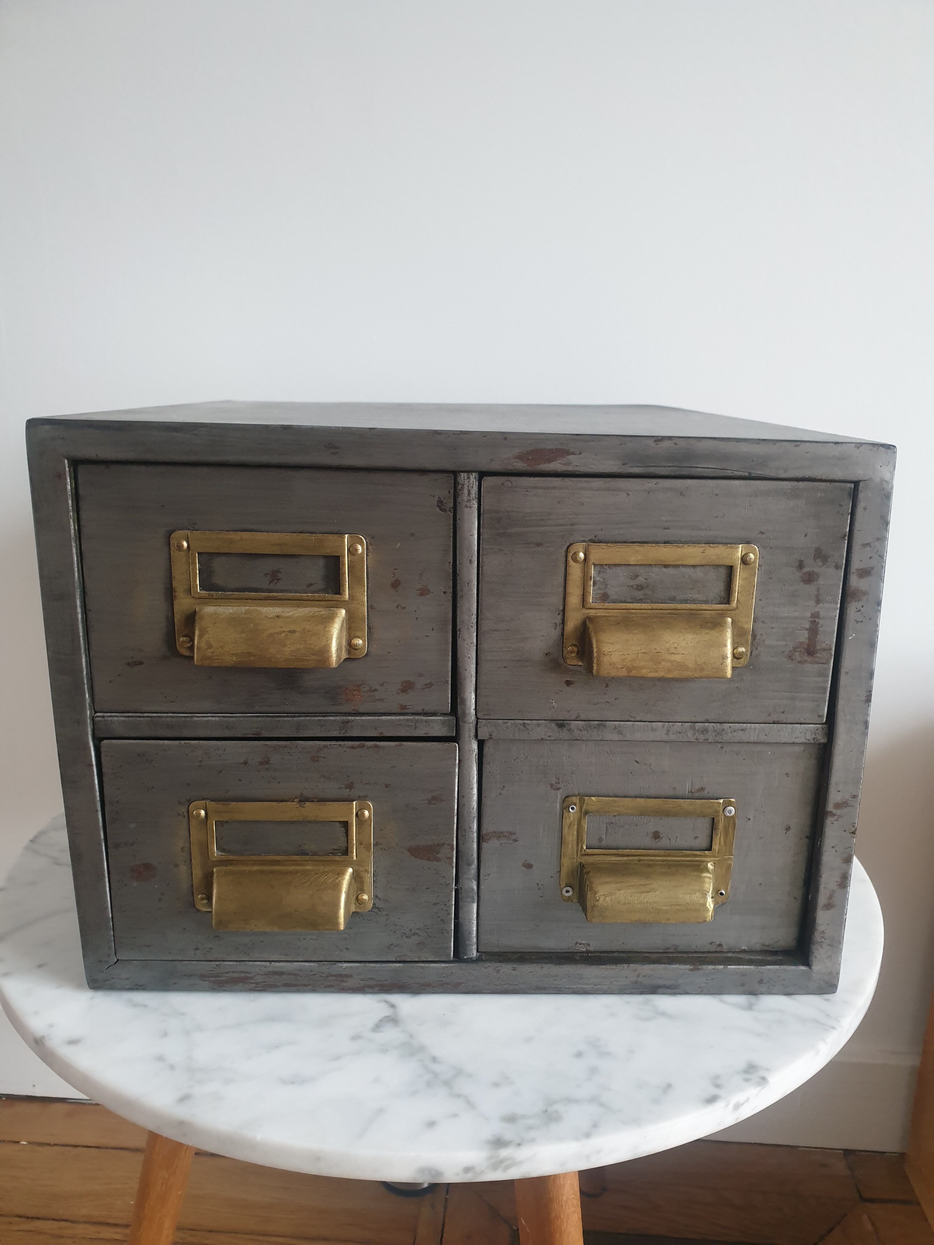 Metal storage cabinet