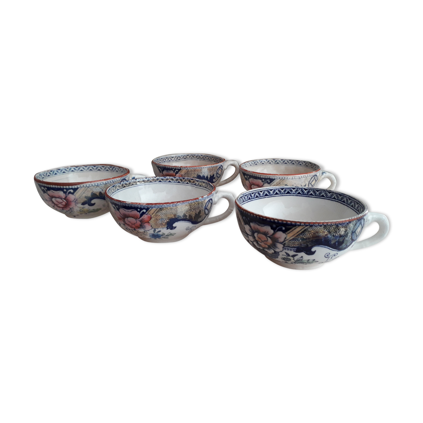 Old cups Creil and Montereau iron Earth