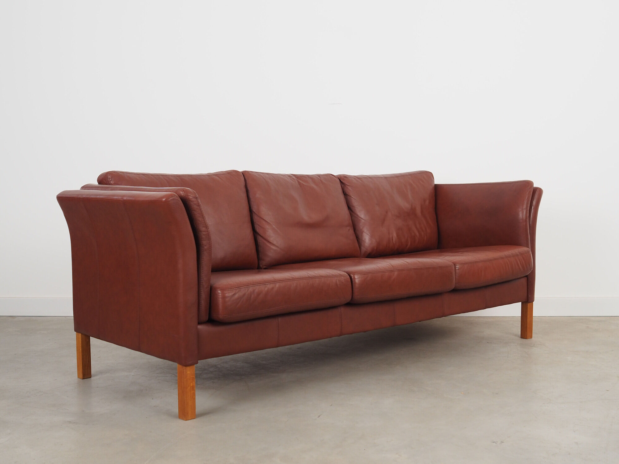 Brown leather sofa, Danish design, 1960s, production: Denmark