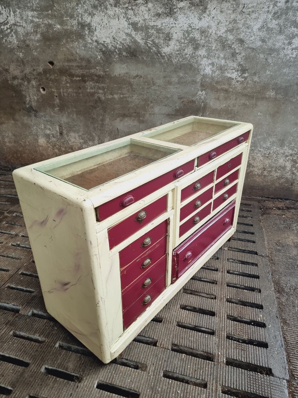 Antique counter drawercabinet