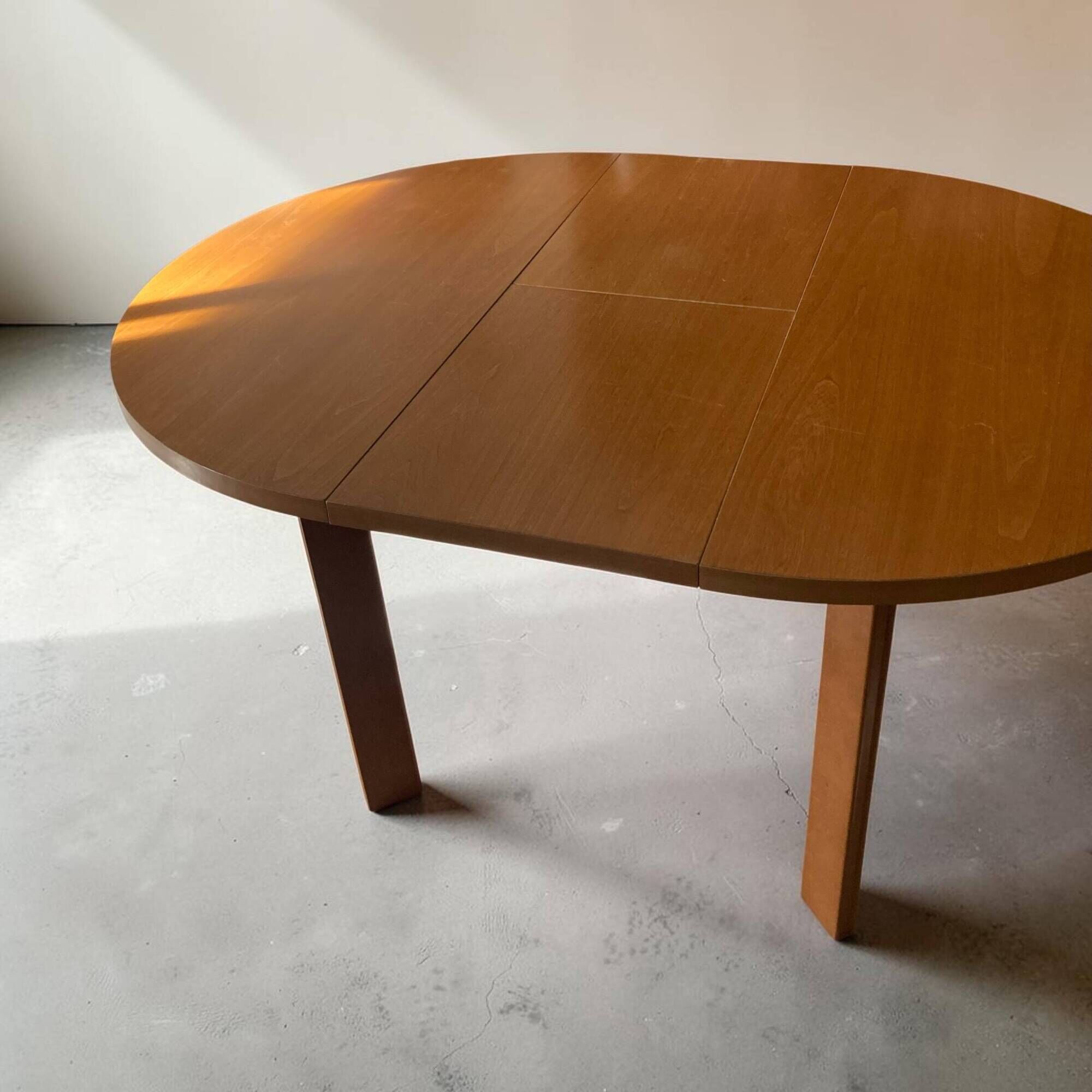 Brutalist extendable table in solid elm by Maison Regain, 1970s.