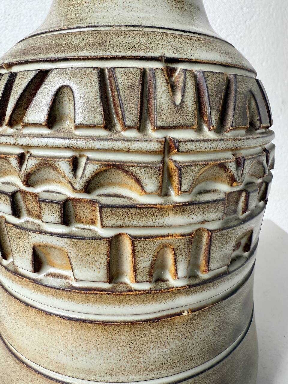 Ceramic table lamp by Marius Bessone