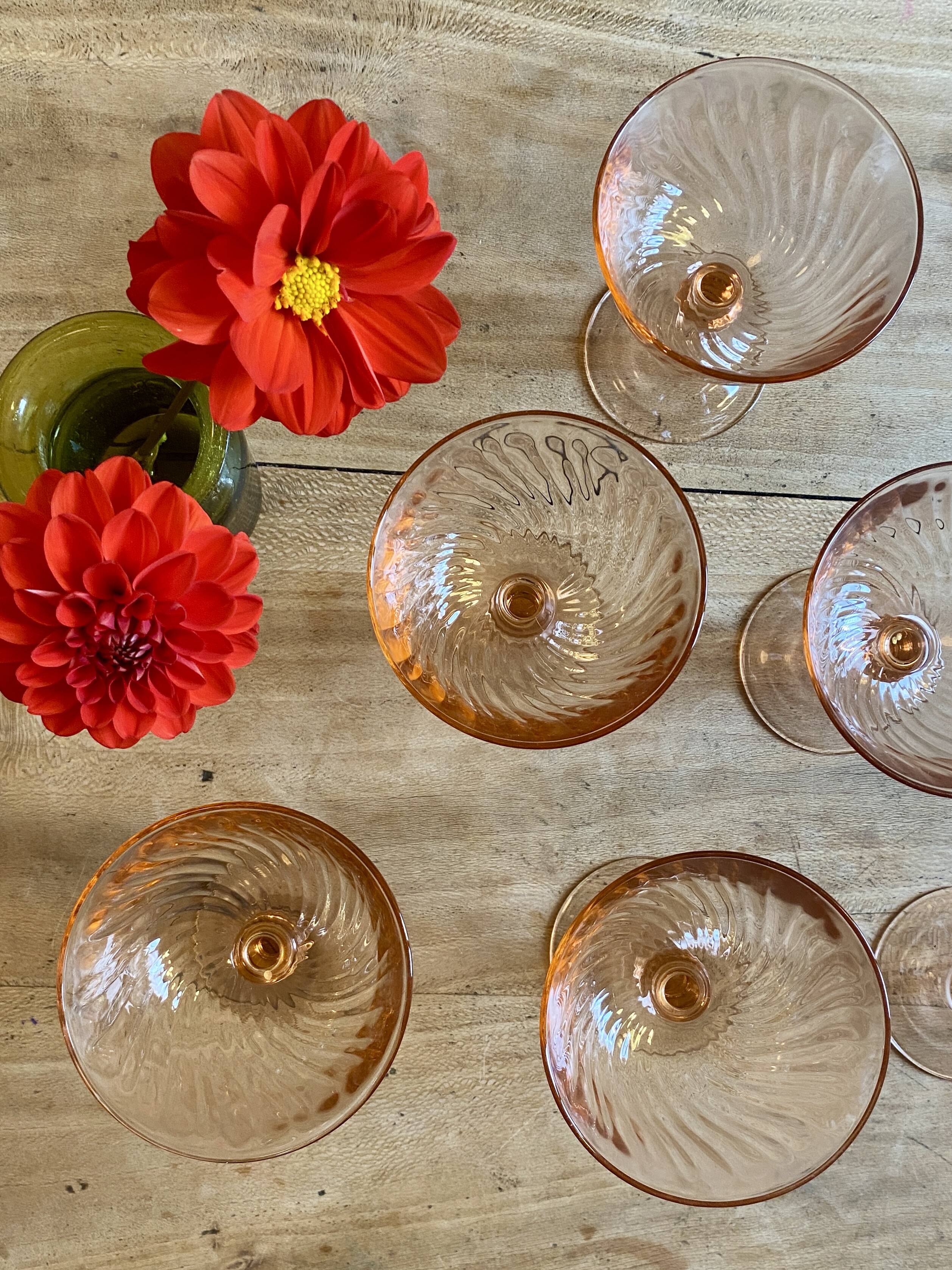 Set of 6 vintage rosaline champagne glasses