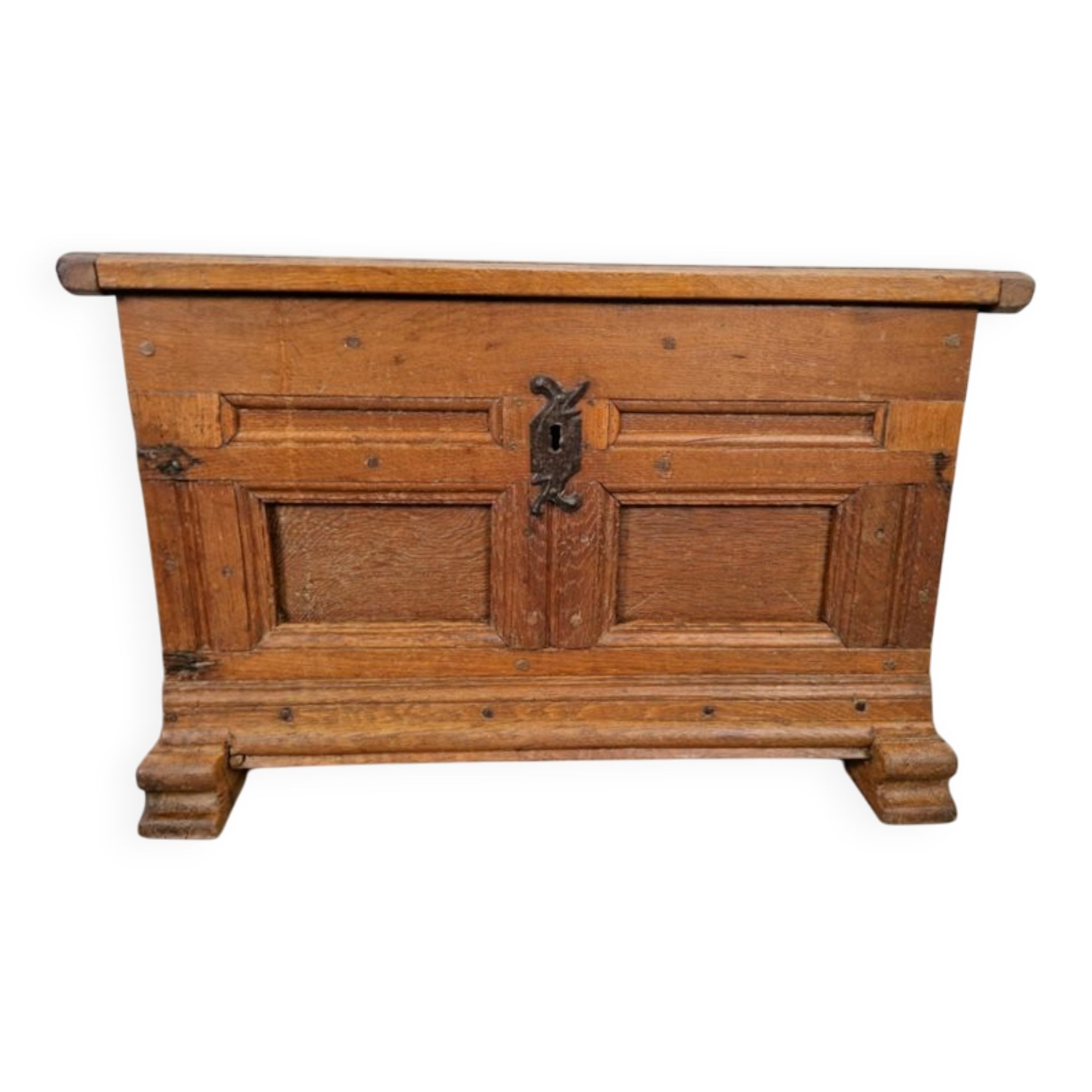 Antique Brutalist Chest in Oak, 1800