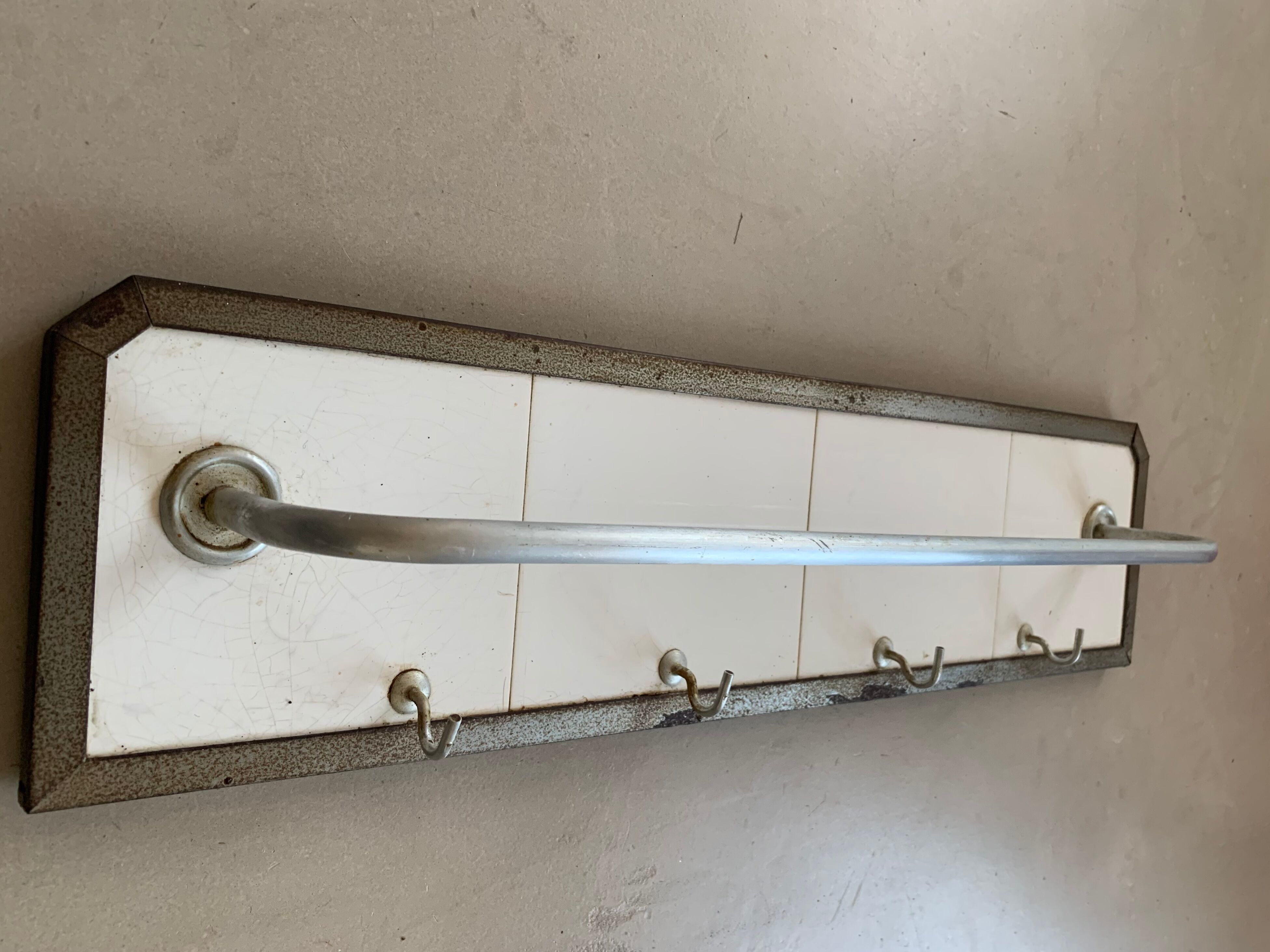 Porte-torchon en carrelages ancien | Selency