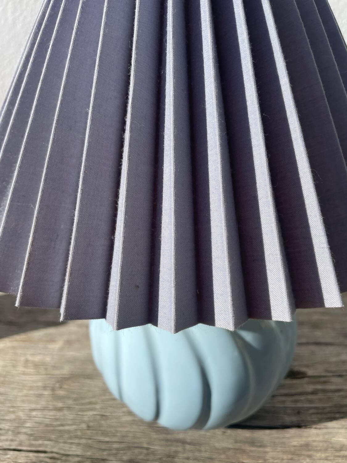 Ceramic pleated ball lamp in sky blue