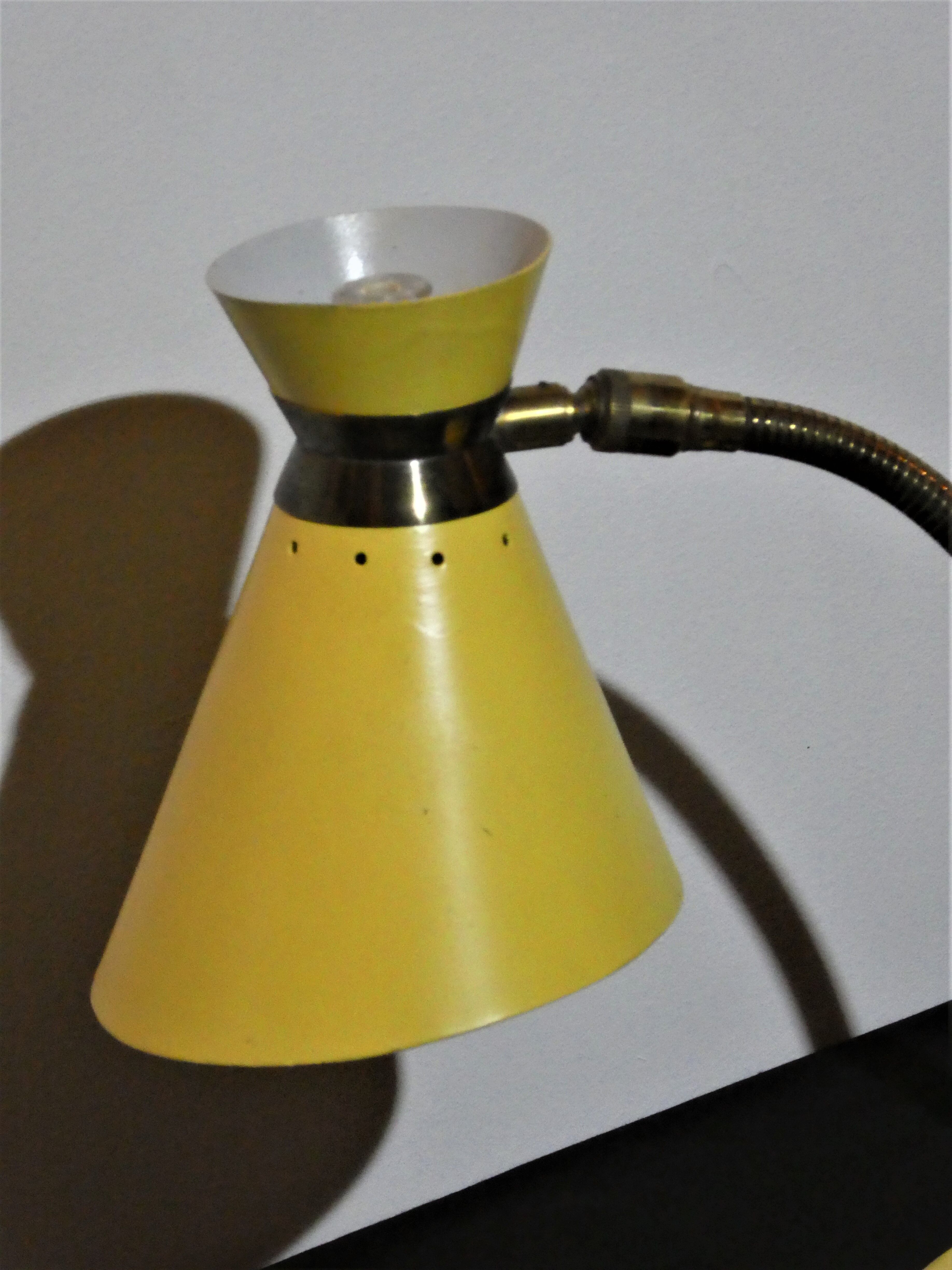 Lamp diabolo
