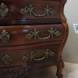 Commode tombeau bordelais de style Louis XV
