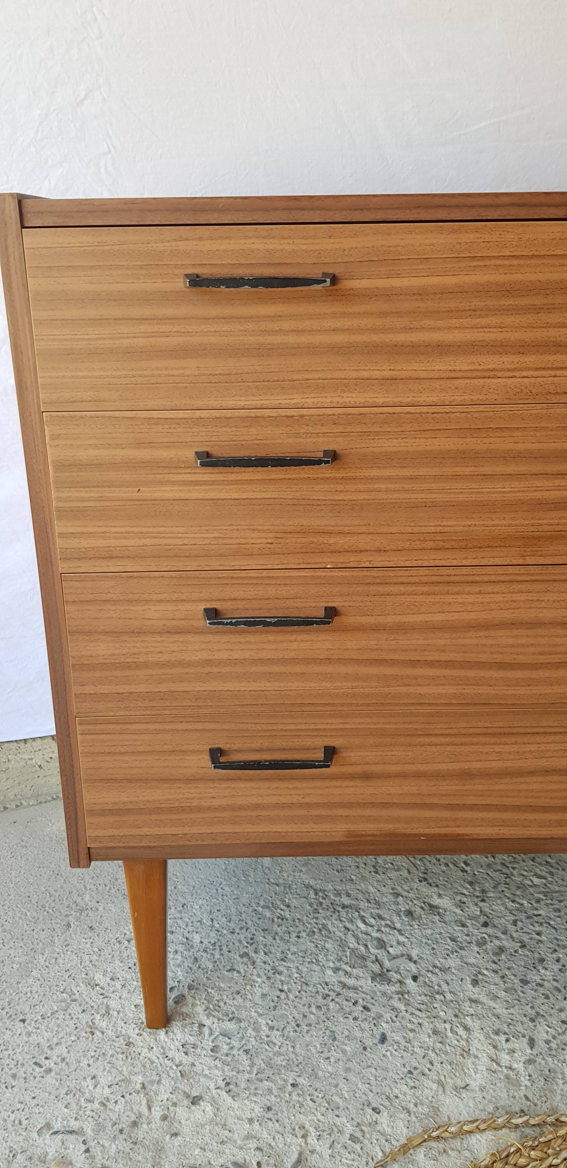 petite enfilade en formica
