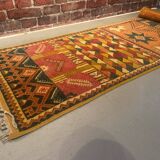 Rectangular rug