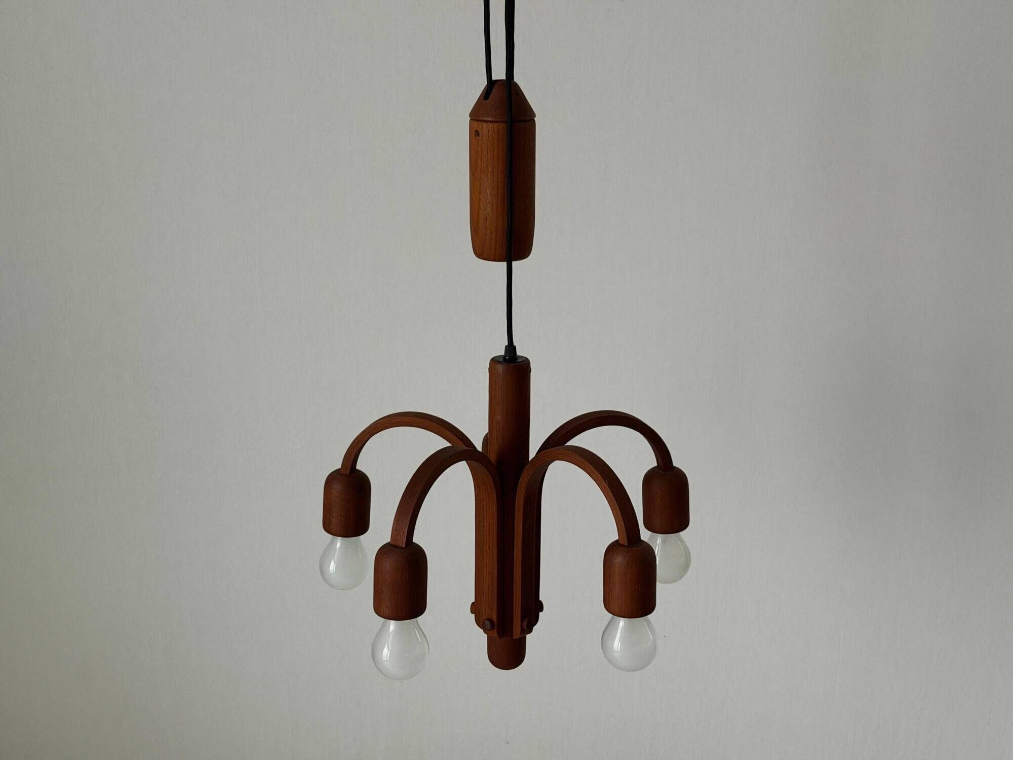Suspended Sputnik counterweight lamp with 5 arms in teak by Domus, 1970s, Italy.