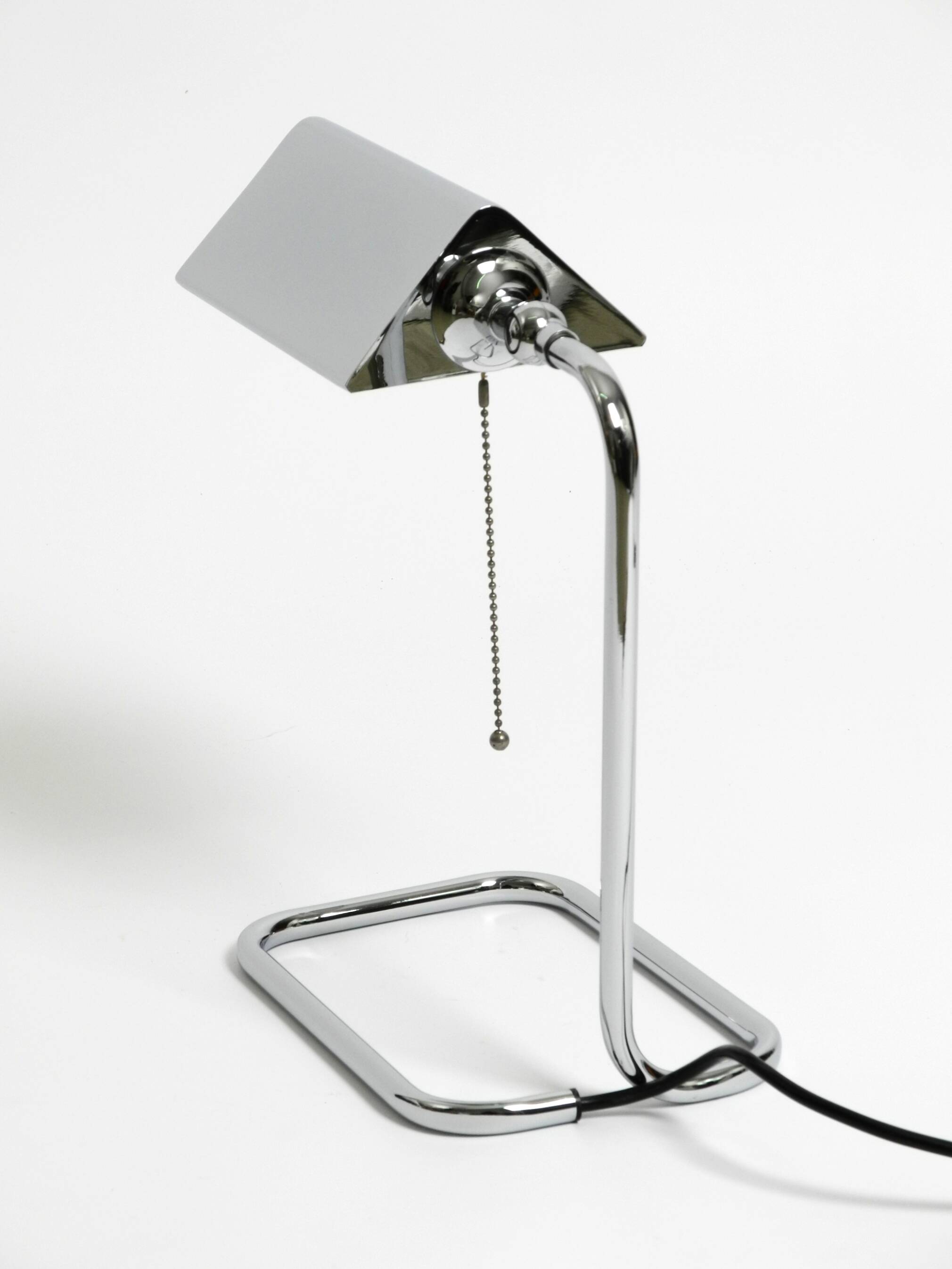 Large original 1980s chrome table lamp by Florian Schulz