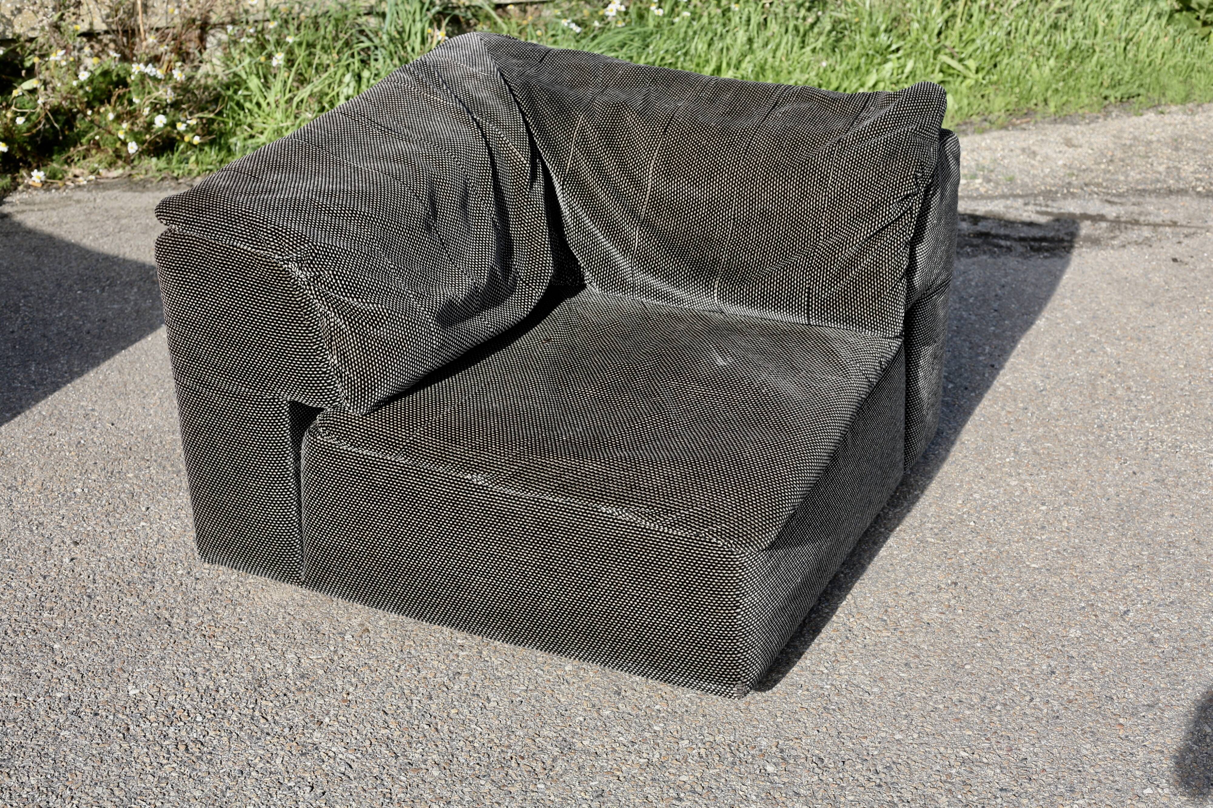Hans Hopfer, Player sofa, Roche Bobois, 1972, composed of 2 modules.