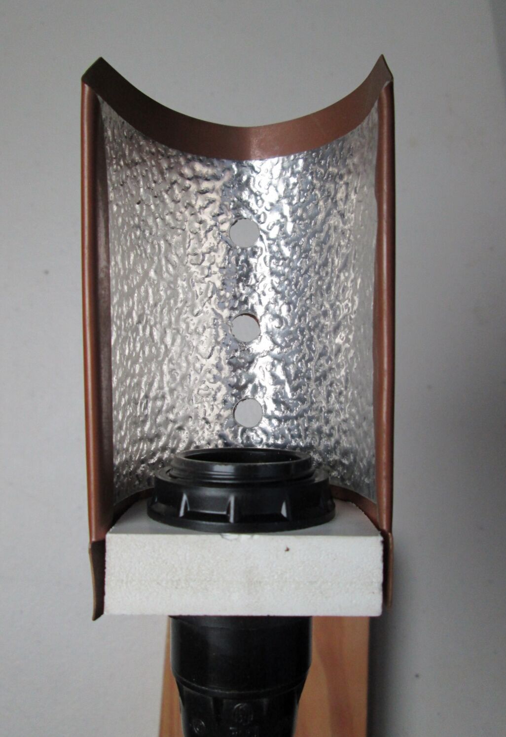 Techno Media lamp in copper and wood