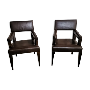 Paire de fauteuils en cuir vachette