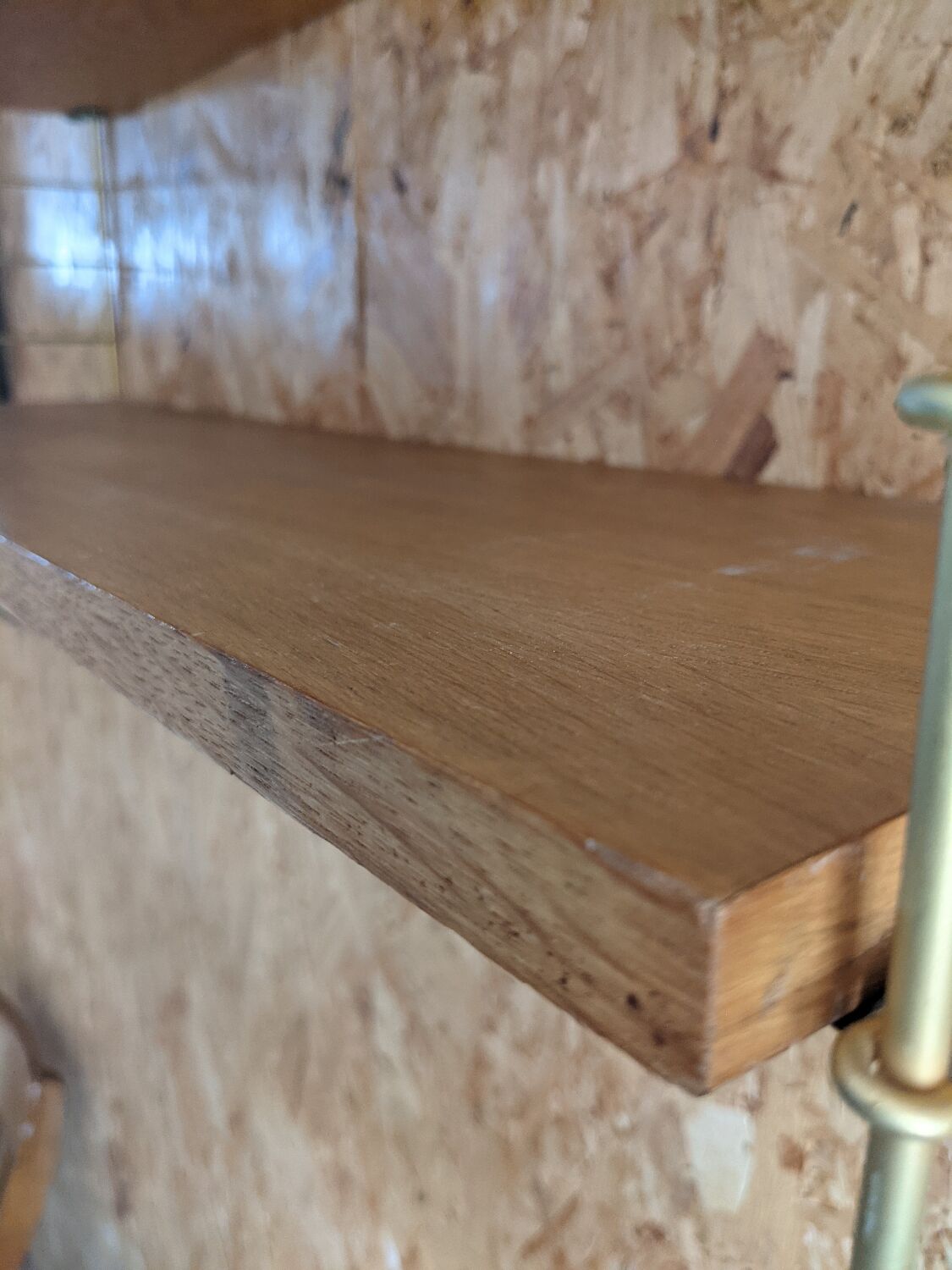 String shelf