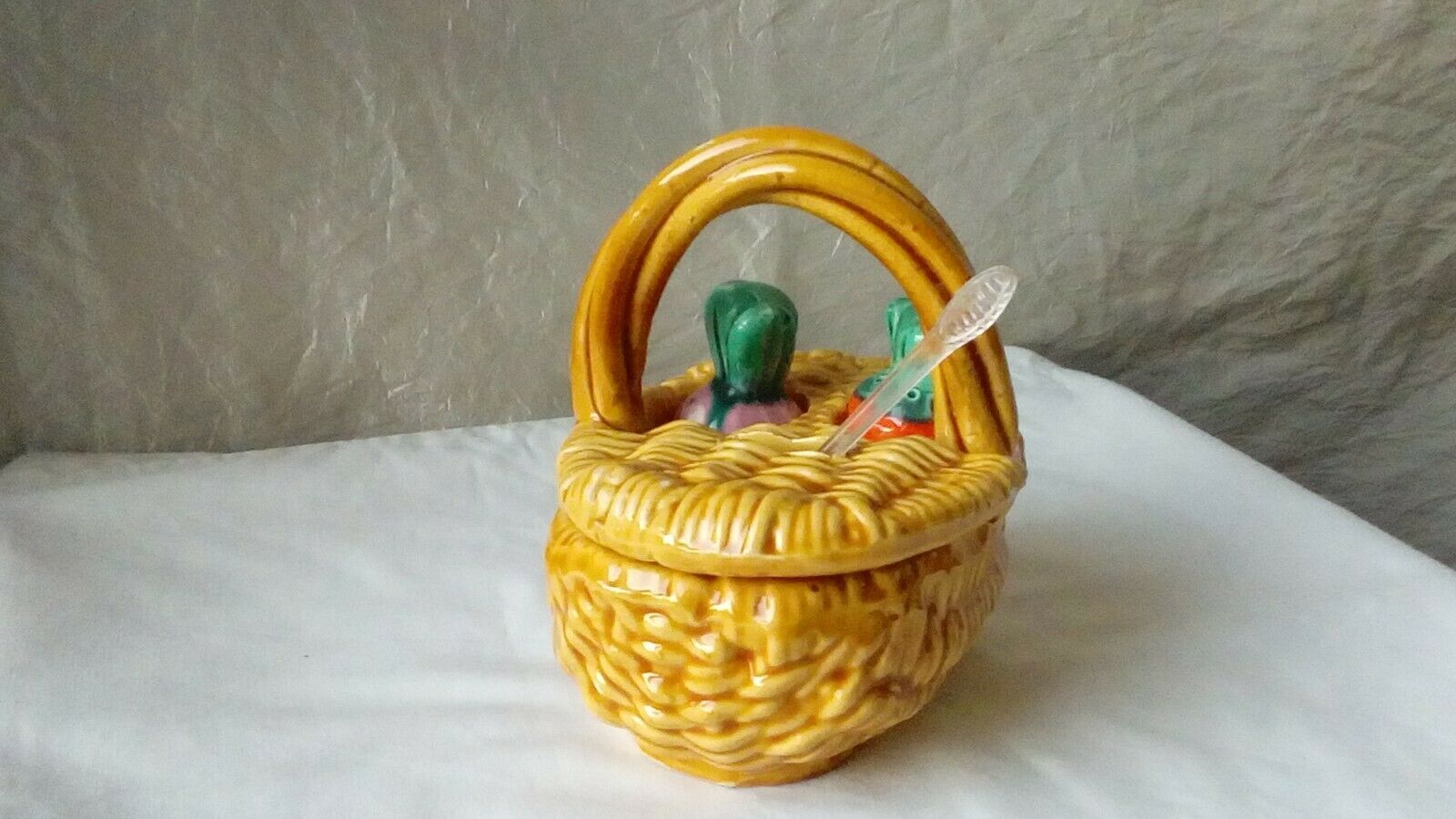 Condiment service slurry basket saliere mustard style vallauris