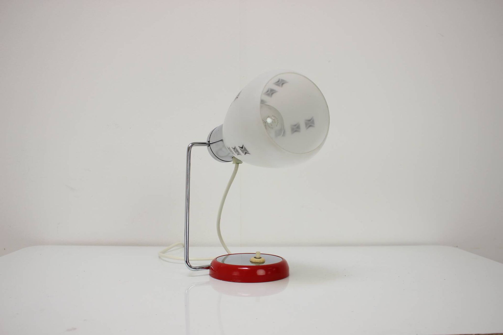 Lampe de table du milieu du siècle par Napako, années 1960, Tchécoslovaquie