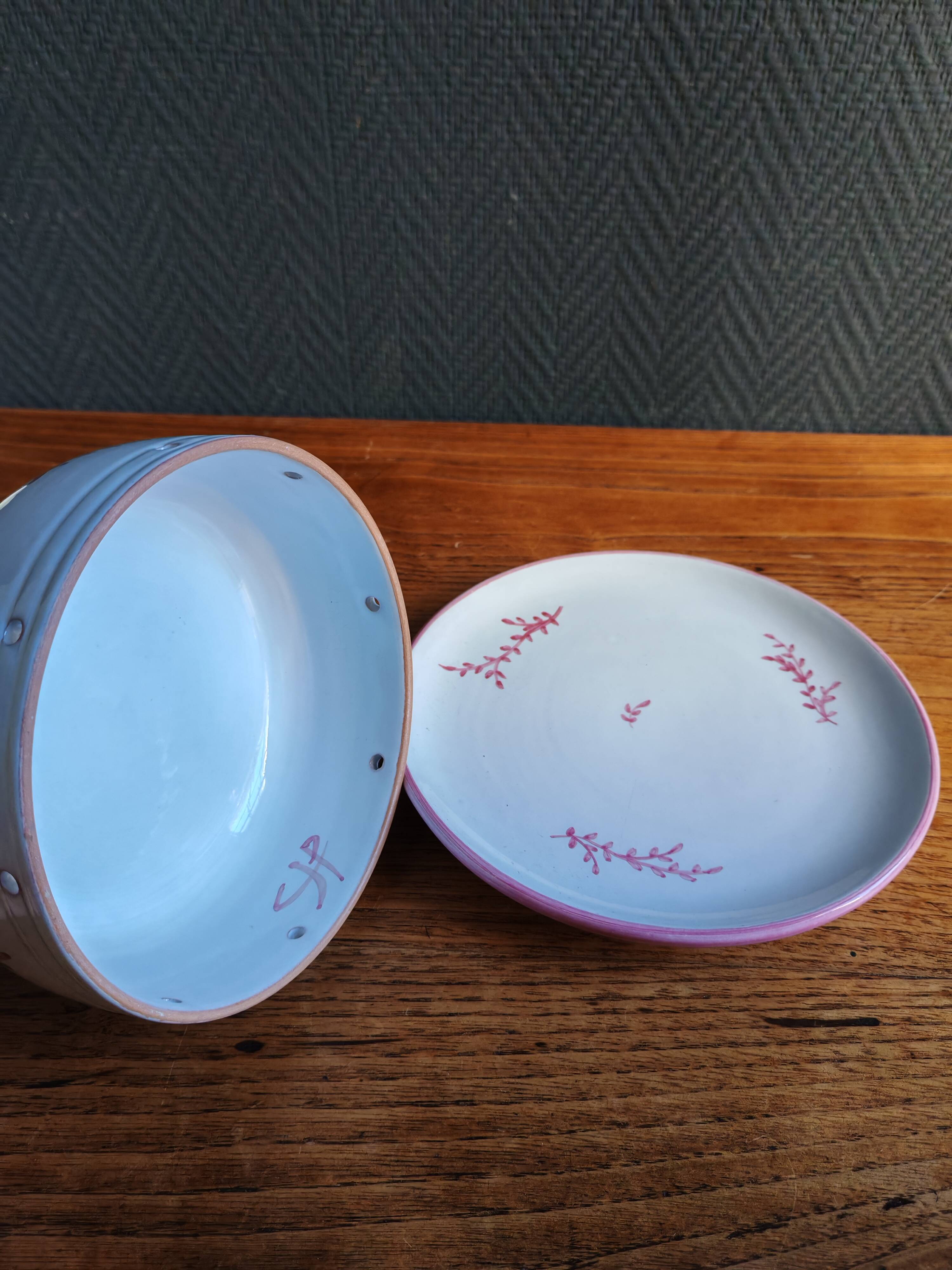 Vintage Ceramic Cheese Dome – Floral Branch Decor