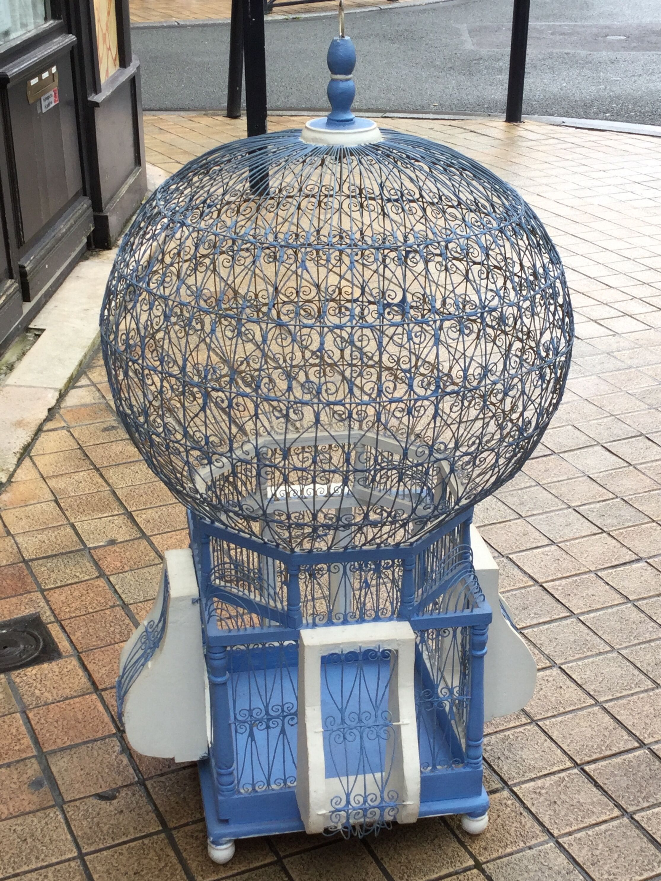 Tunisian bird cage