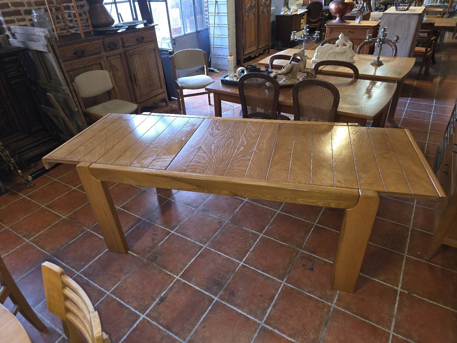 Extendable table in elm from the Regain house of the 1970s.
