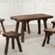 Ensemble table basse et tabourets brutaliste en pin noirci 1960