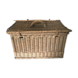 Wicker trunk