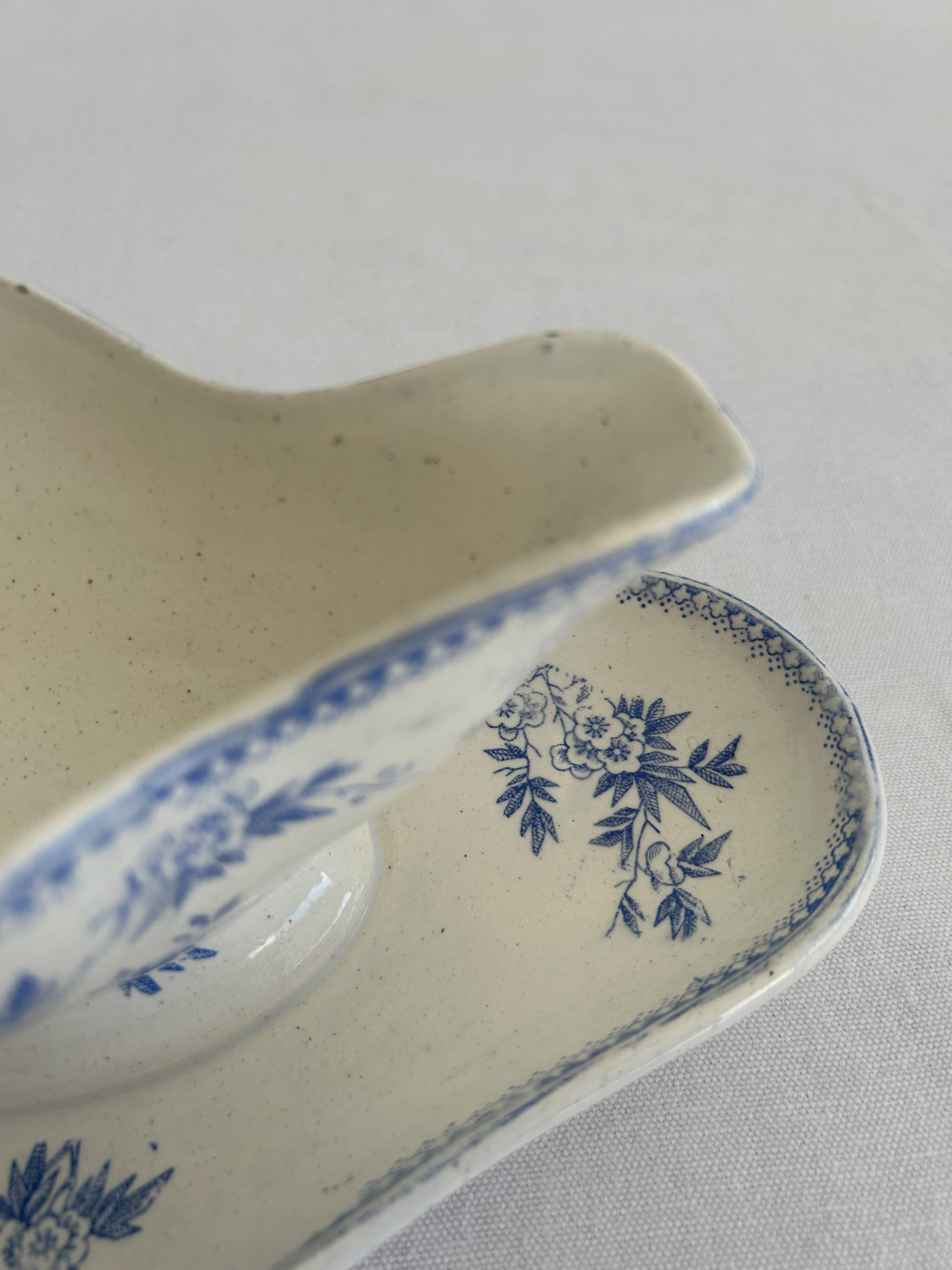 Antique sauce boat in earthenware – Grigny – blue floral decoration