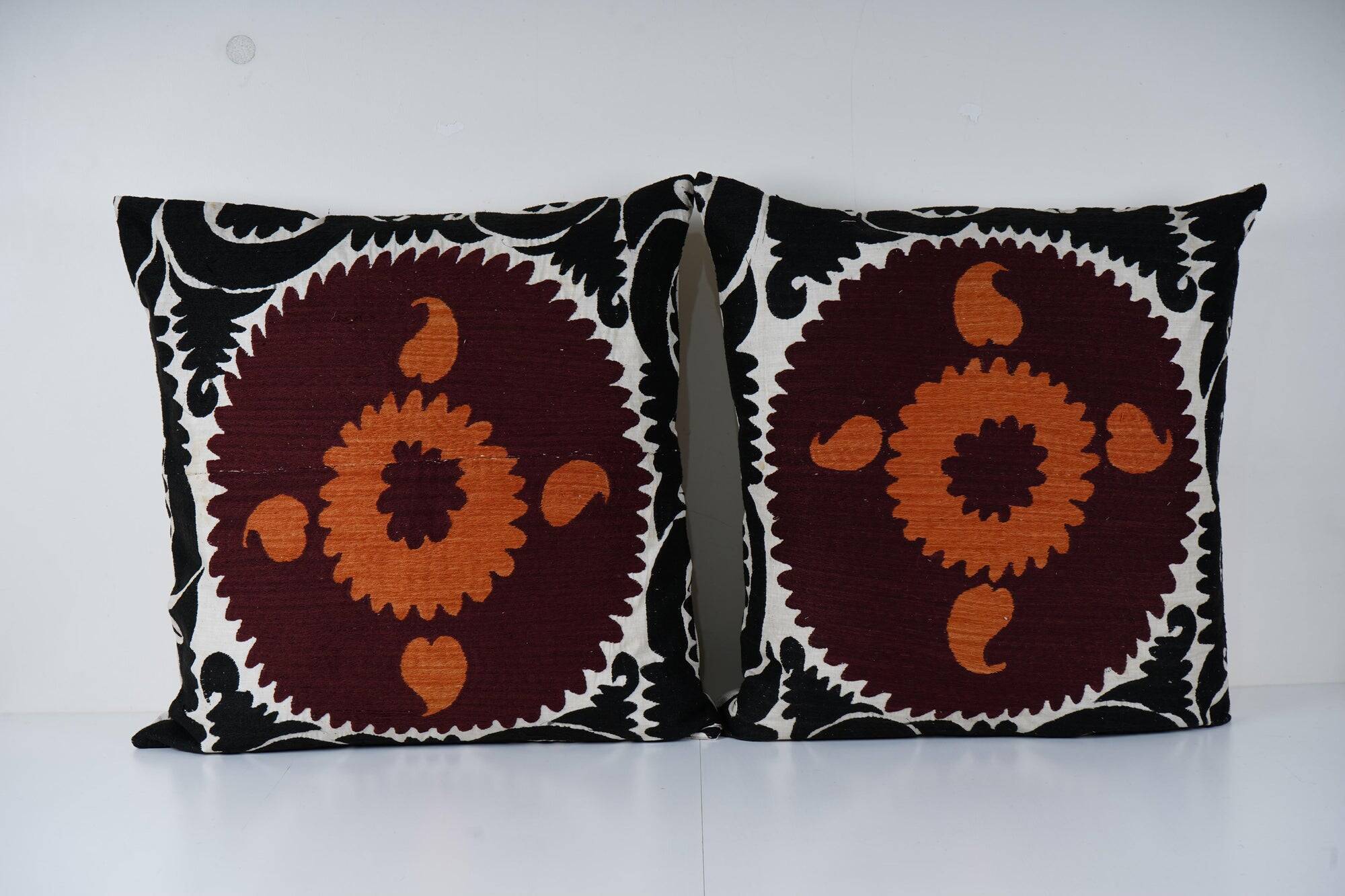 Set of 2 vintage embroidered cushion covers 66x71 cm