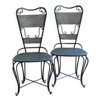 Paire de chaises de jardin en fer forgé laquées noir