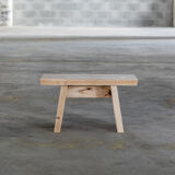 Japanese stool in solid pine from the Landes