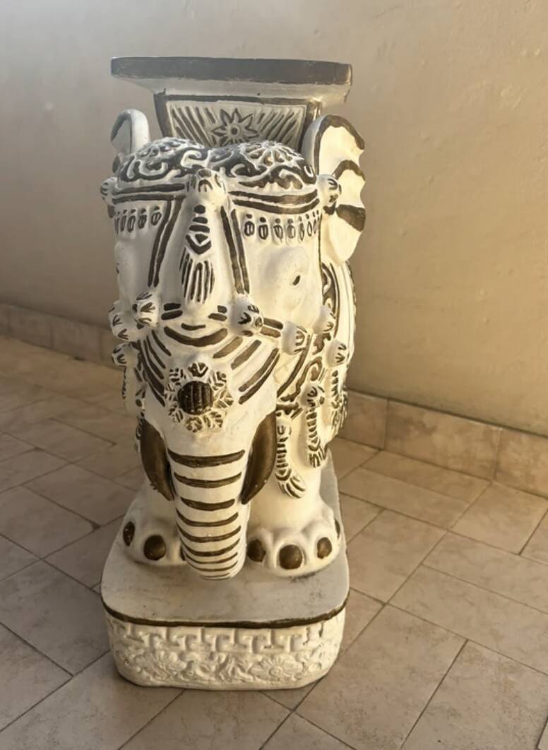 Ceramic elephant stool/stand Hollywood Regency style 1960s