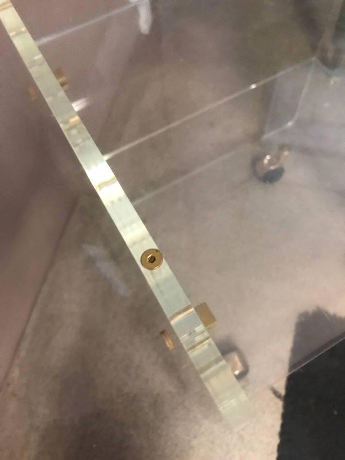 Vintage side table in plexiglass, design by David Lange.