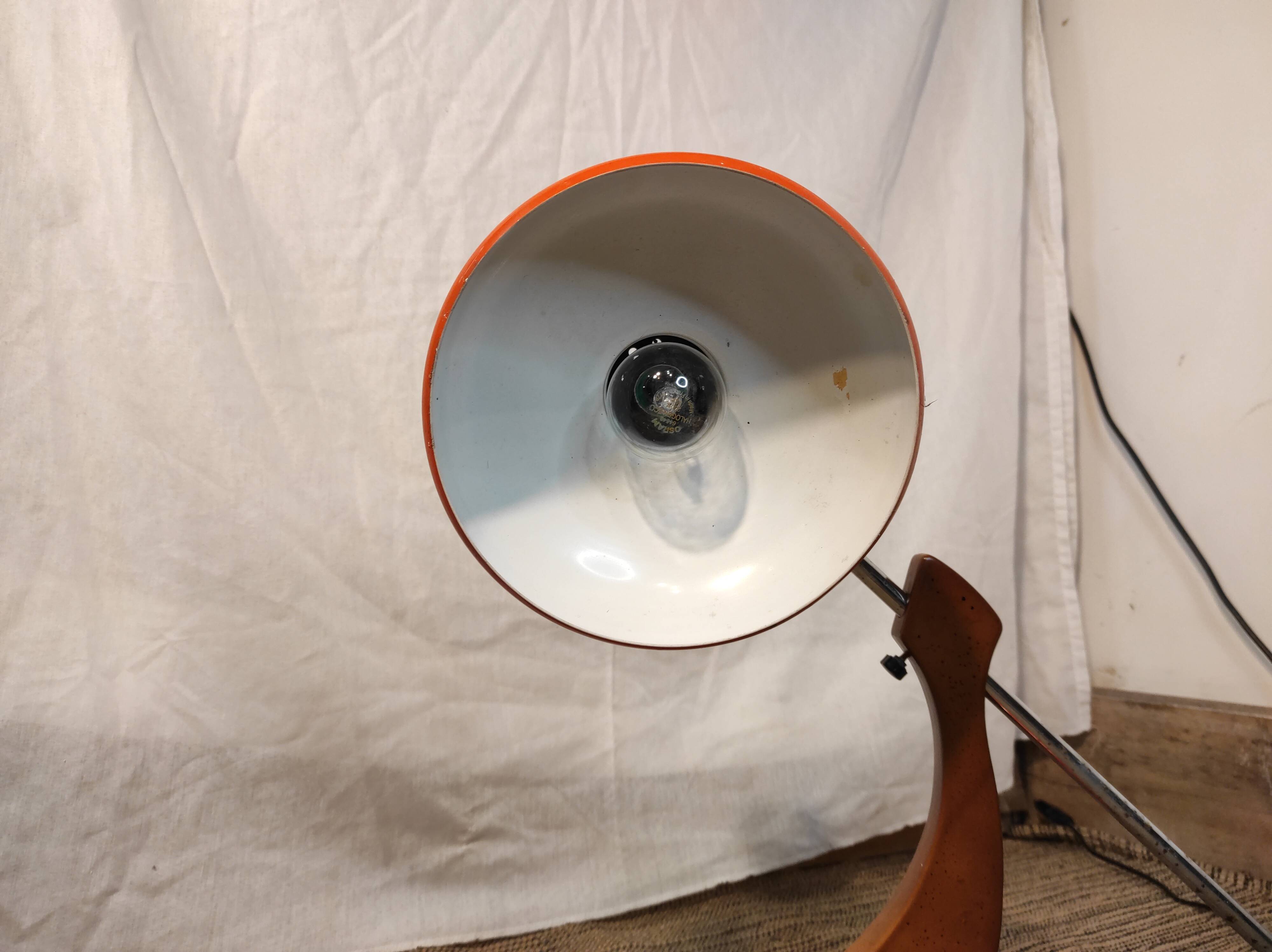 Desk lamp design 1970