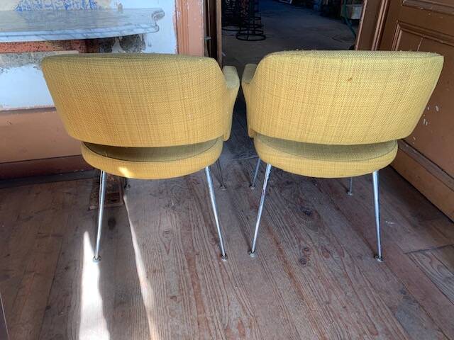 Knoll - Saarinen armchairs