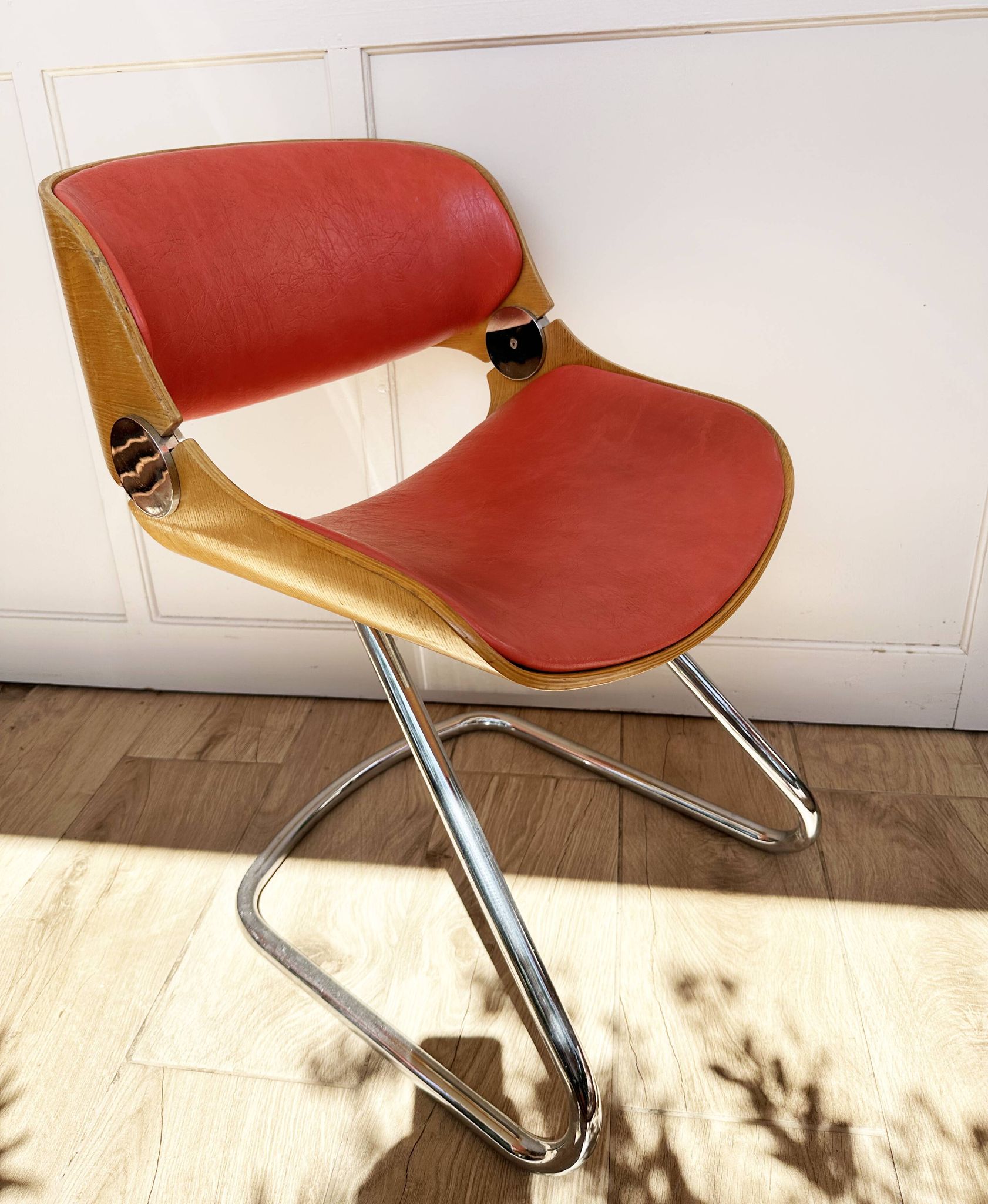 Suite of four space age chairs, 60s
