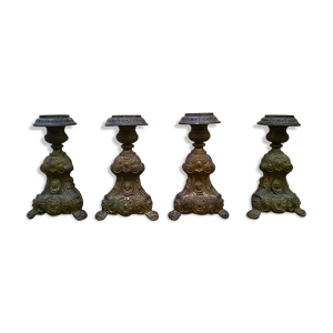 quatre porte-bougies