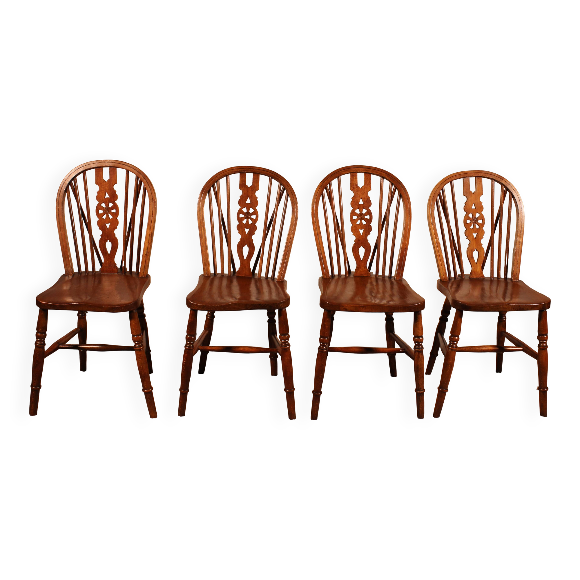 Set of 4 19th Century Windsor Wheelback Chairs