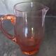 Pichet vintage en verre rose