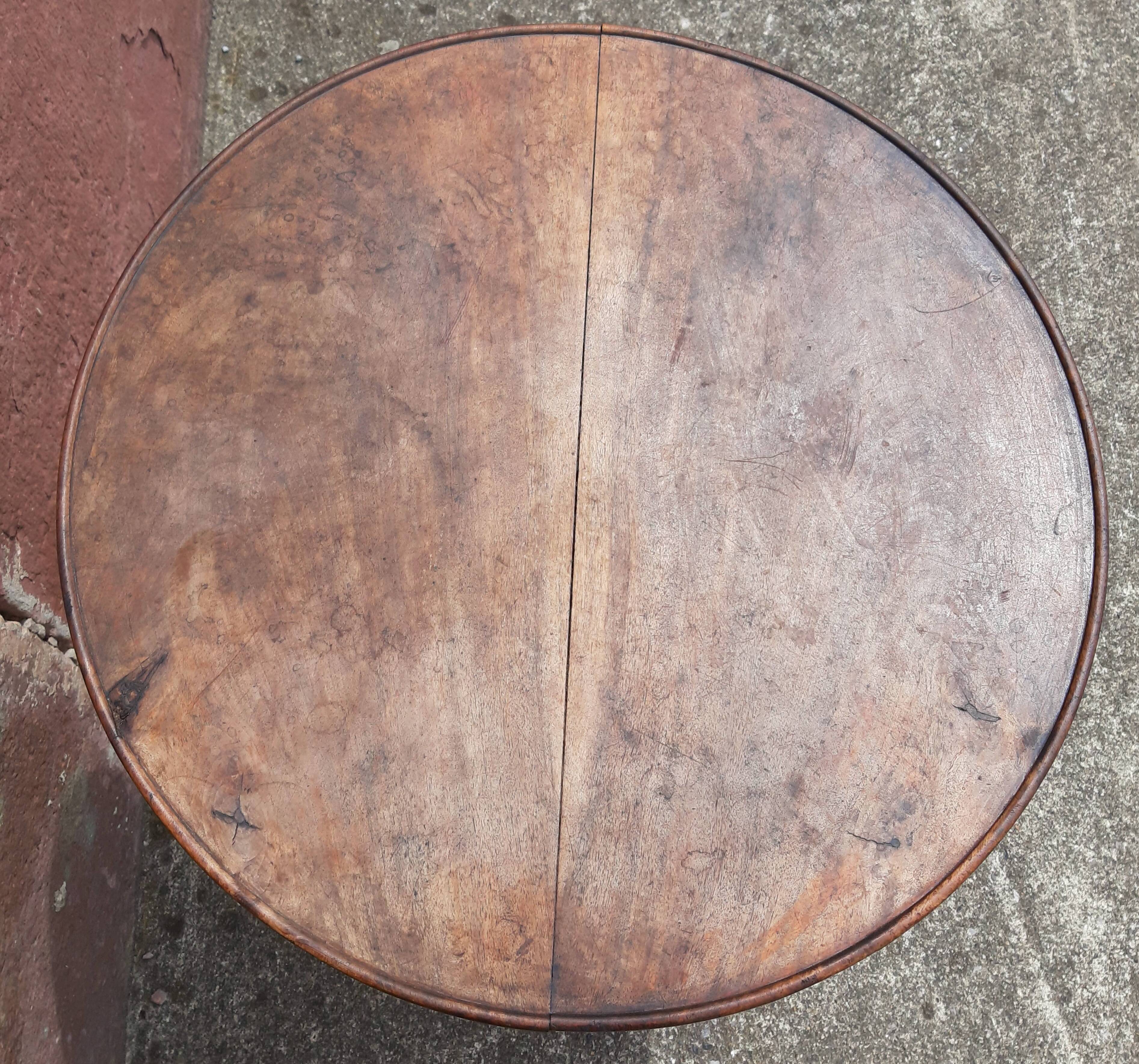 Tripod gueridon or Louis Philippe side table, cabaret top.