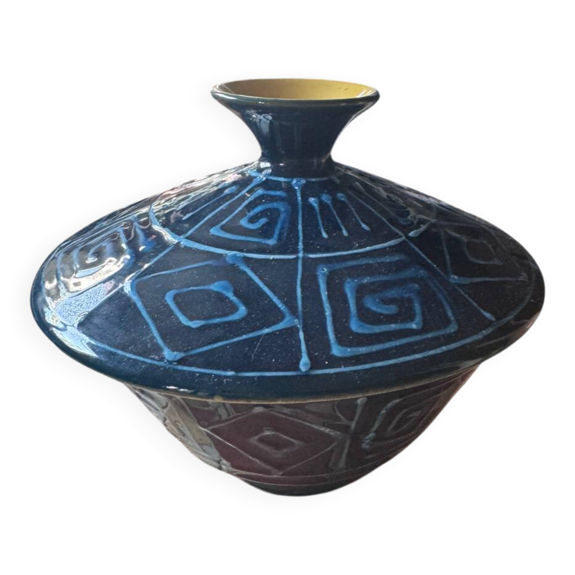 Candy dish - pot with lid