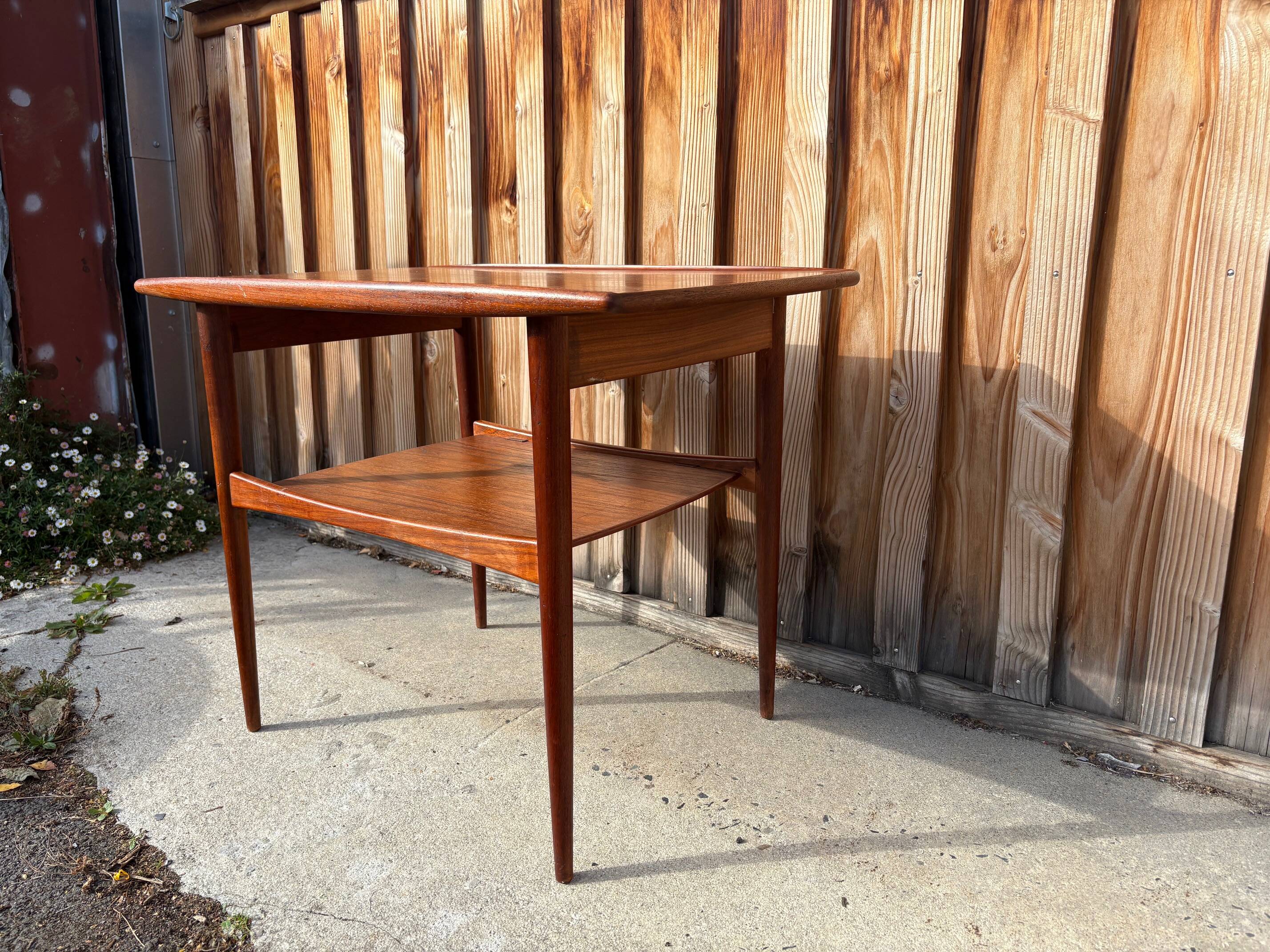 Vintage teak side table – Scandinavian design – 1960s